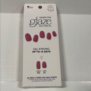 Dashing Diva Glaze Semi-Cured Gel Nail Strip in MAUVE PINK NEW